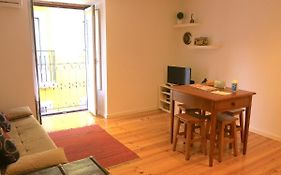 Cozy Studio In Mouraria With Ac